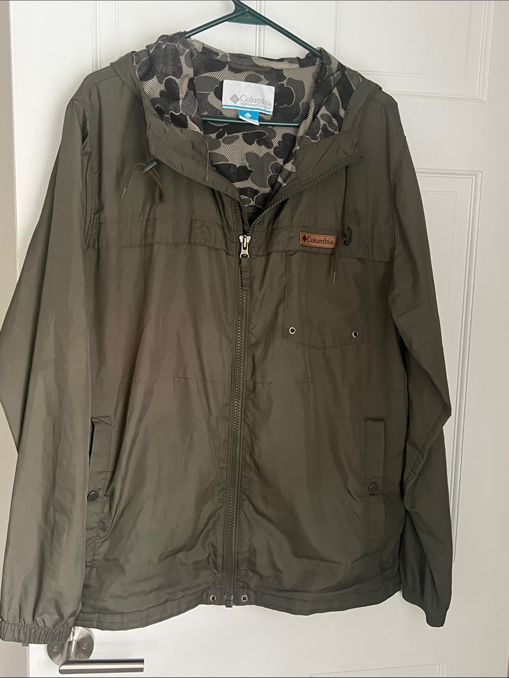 Columbia Men's Olive Green Hooded Rain Jacket